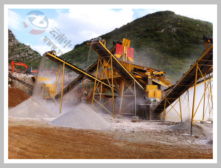 云南中天礦山機械設備制造,云南昆明鵝卵石、玄武巖、花崗巖、石灰巖鄂式破碎機,反擊式破碎機,二合一破碎機,制砂機,給料機,石料生產線,制砂生產線-日產2500-3500噸案例-圖片中心